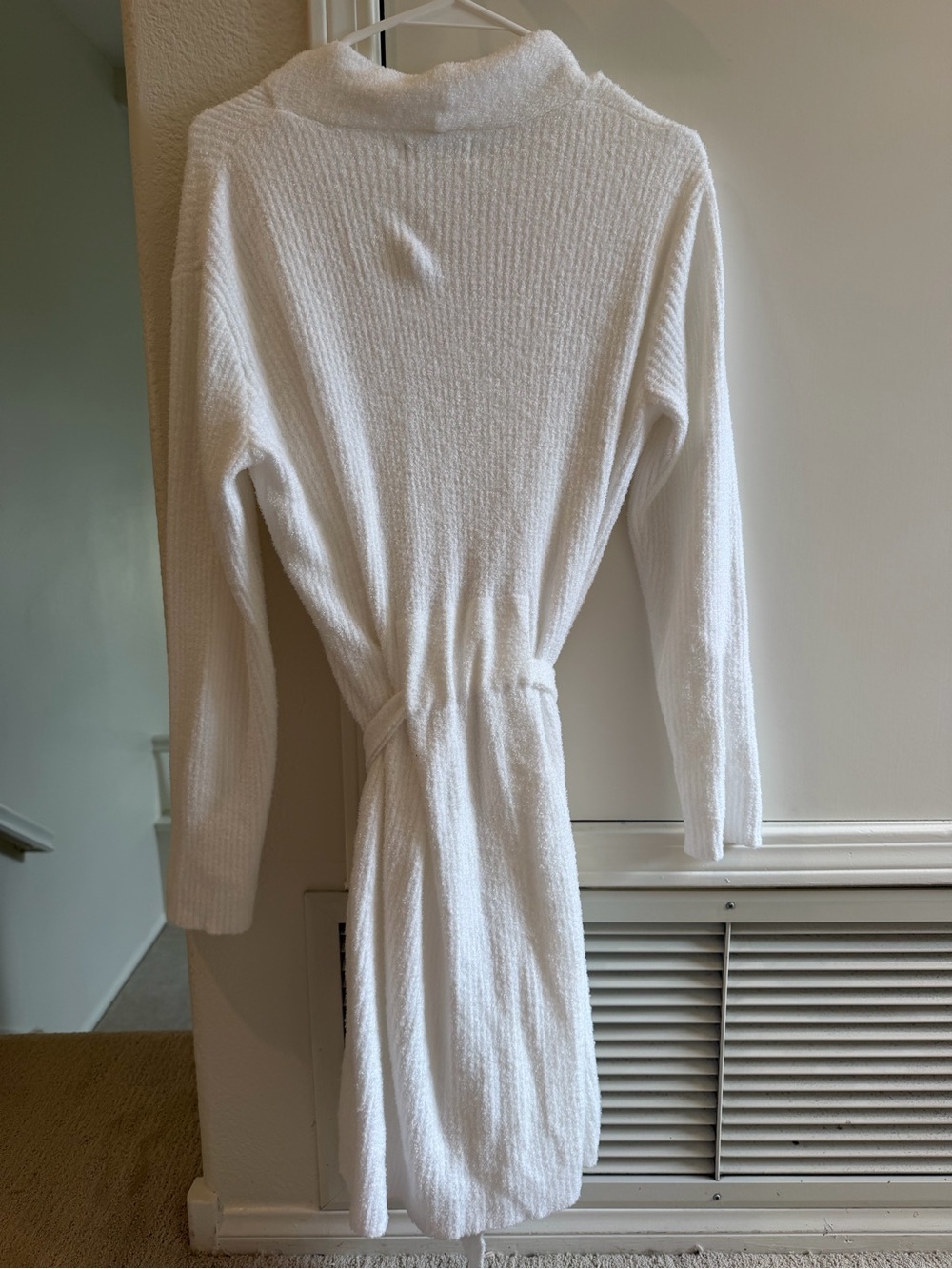 NWOT Barefoot Dreams CozyChic Lite Rib-Knit Robe in White Size Small - Picture 6 of 7